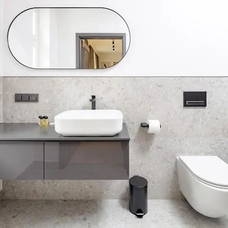 L11, Limanowskiego Lejlighedshotel 4*