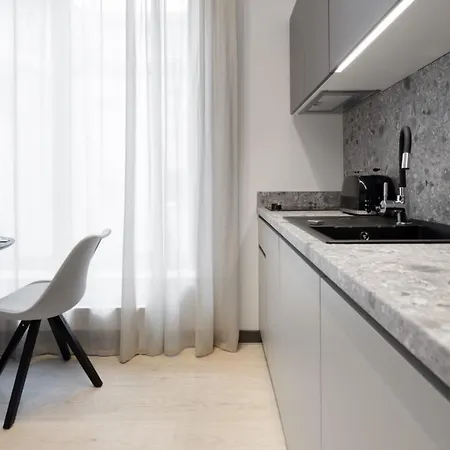 L11, Limanowskiego Ξενοδοχείο με διαμερίσματα