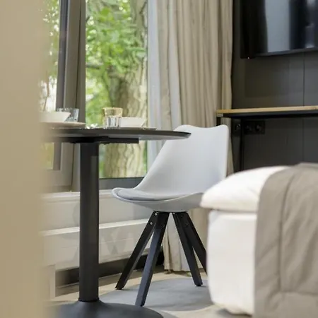 Ξενοδοχείο με διαμερίσματα L11, Limanowskiego Πόζναν