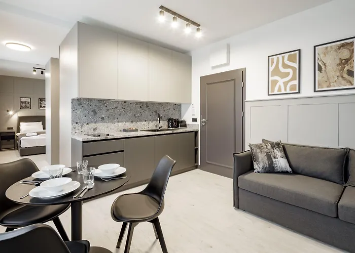 L11, Limanowskiego Aparthotel Poznaň