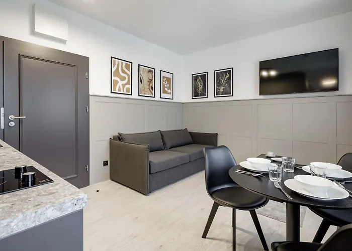 L11, Limanowskiego 4* Poznaň