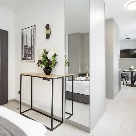 L11, Limanowskiego Hotel apartamentowy Poznań