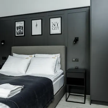 Hotel apartamentowy L11, Limanowskiego 3*