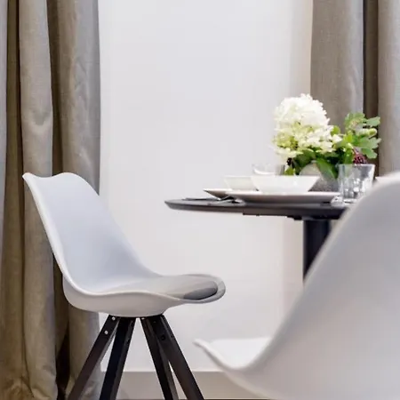 L11, Limanowskiego アパートホテル ポズナン