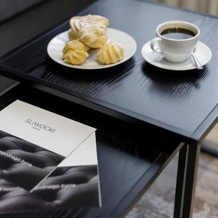 L11, Limanowskiego 4* ポズナン