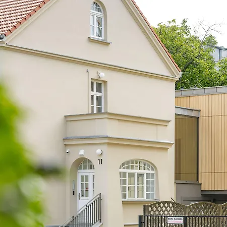 アパートホテル L11, Limanowskiego