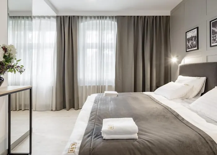 Hotel apartamentowy L11, Limanowskiego Poznań