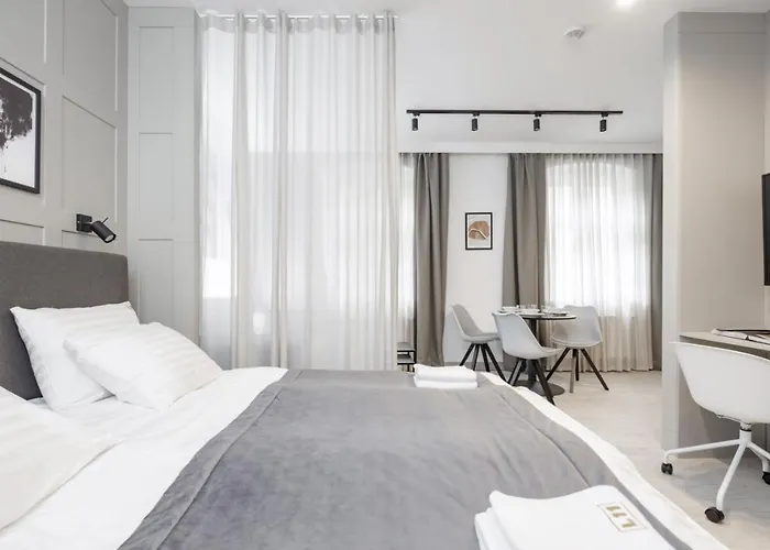 L11, Limanowskiego Aparthotel