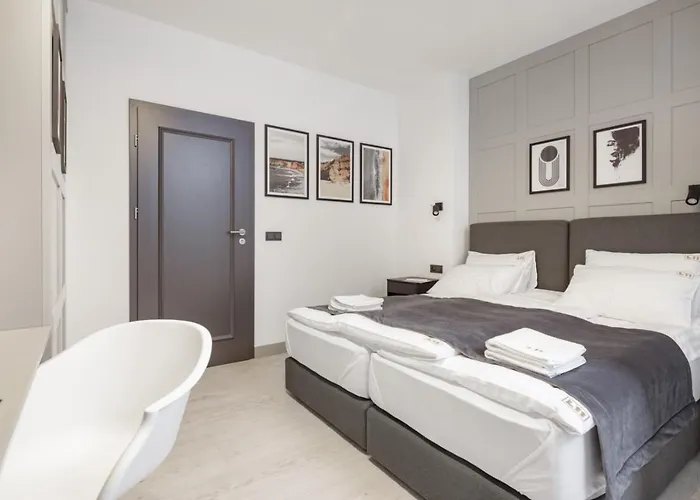 Hotel apartamentowy L11, Limanowskiego Poznań