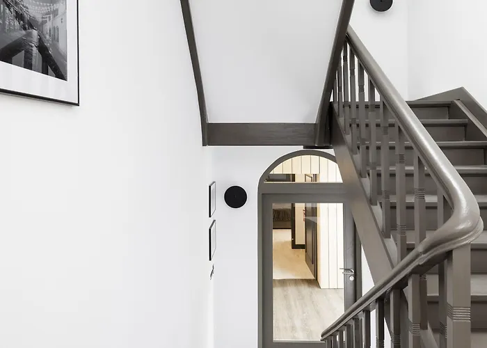 L11, Limanowskiego 4*