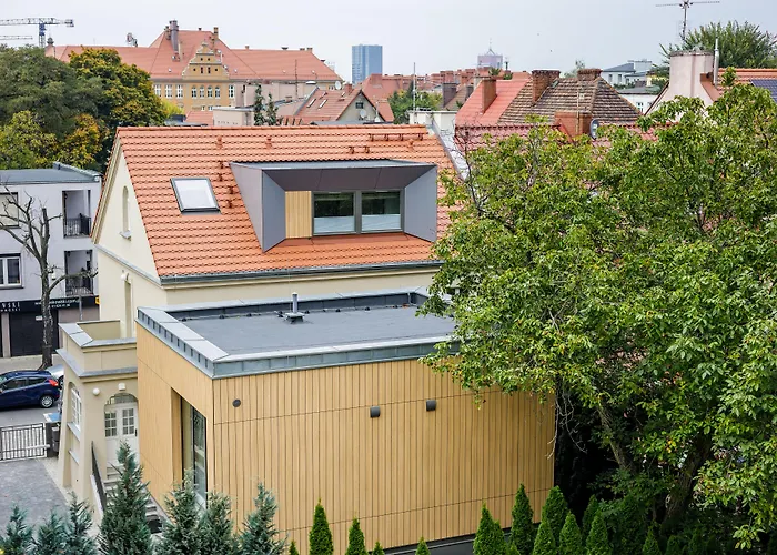 L11, Limanowskiego Poznan