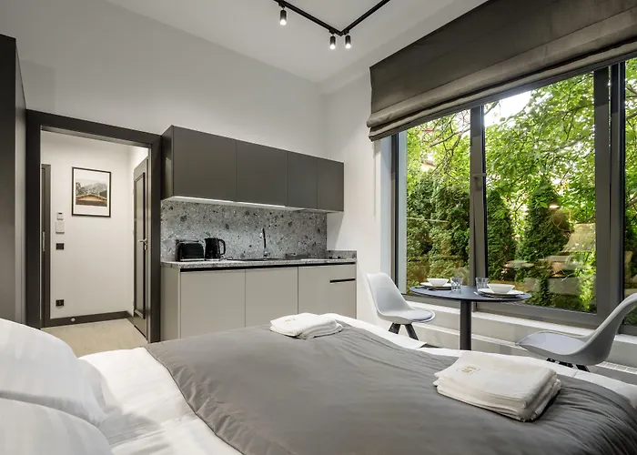 L11, Limanowskiego Aparthotel